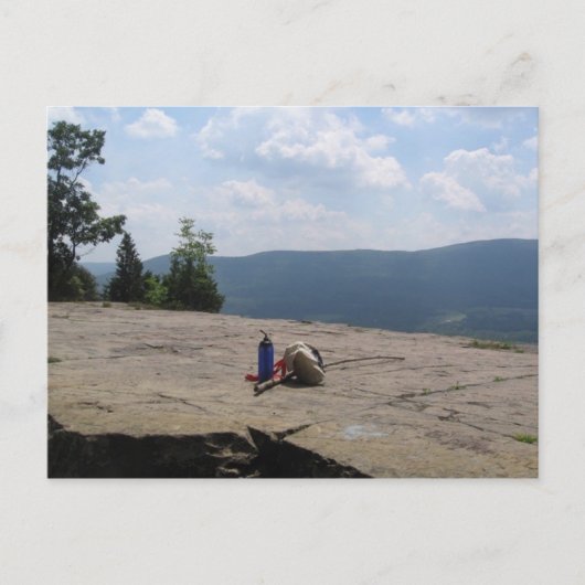 der Wanderer auf der Zuhause Postkarte (Vorderseite)