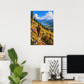 Der Wanderer in der Bergwiese Poster (Heimbüro)
