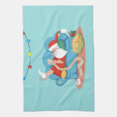 Der Weihnachtsmann auf dem Sofa im Schlafanzug Geschirrtuch (Vertikal)