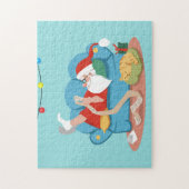 Der Weihnachtsmann auf dem Sofa im Schlafanzug Puzzle (Vertikal)