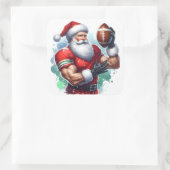 Der Weihnachtsmann genießt Fußball in festlicher U Quadratischer Aufkleber (Tasche)
