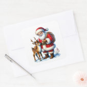 Der Weihnachtsmann mit einem freundlichen Hirschen Quadratischer Aufkleber (Umschlag)