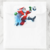 Der Weihnachtsmann spielt einen Fußballball in ein Quadratischer Aufkleber (Tasche)