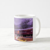 Der Weihnachtsmann und der Polar Express Kaffeetasse (VorderseiteRechts)