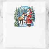 Der Weihnachtsmann und Rentier im Schneewald Quadratischer Aufkleber (Tasche)