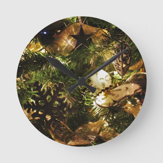 Der Weihnachtsschmetterling Runde Wanduhr (Vorderseite)