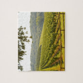 Der Weinberg und ein Tal mit Wald - Puzzle (Vertikal)