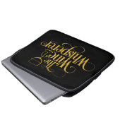 Der Weinflüster Laptopschutzhülle (Vorne Knopf)