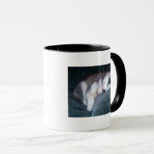 Der Welpe schläft Tasse (VorderseiteRechts)