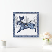 Der Whimsikale Ausflug des Hares Winters Quadratische Wanduhr (Zuhause)