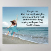 Der Wind sehnt sich danach, mit deinen Haaren zu s Poster (Vorne)