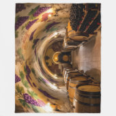 „Der Zauber des Weins – Eleganz in jedem Tropfen“ Fleecedecke (Vorderseite)