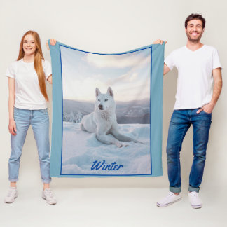 Der zauberhafte Weiße Husky-Hund im Schnee Fleecedecke