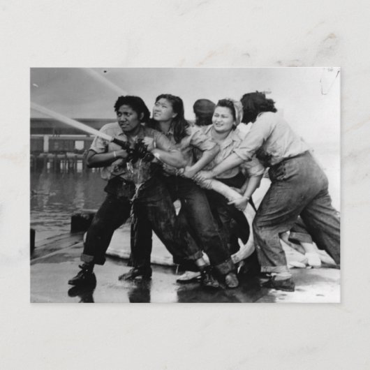 Der Zweite Weltkrieg Frauen auf der Postkarte für (Vorderseite)