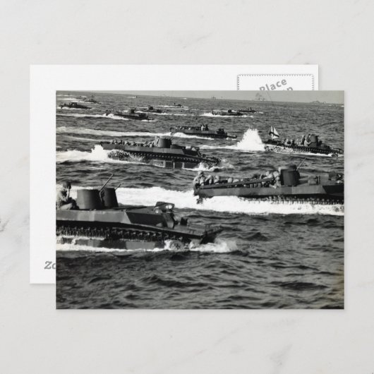 Der Zweite Weltkrieg US-Marines marschieren in Iwo Postkarte (Vorne/Hinten)