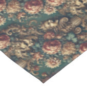 Derangierte Dekadenz - gotisches Mittelmuster Tischdecke (Schrägansicht)