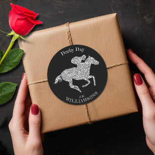 Derby Silver Racehorse on Black Runder Aufkleber