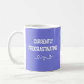 Derzeit verzögert die Lila Tasse von Periwinkle (Links)