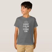 Des Kindes behalten Ruhe und Code auf T - Shirt (Vorne ganz)