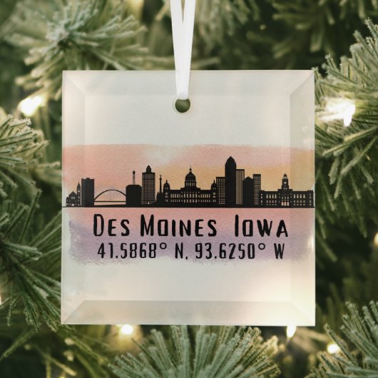 Des Moines IA City Skyline Latitude und Longitude Ornament Aus Glas (Insitu)