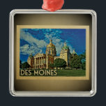 Des Moines Iowa Vintage Ornament Aus Metall<br><div class="desc">Ein cooler Vintager Stil Des Moines Ornament mit dem Hauptstadt Gebäude der Stadt.</div>