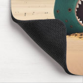 Desert monster house mousepad (Ecke)