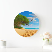 Deserted Tropical Island Sandy Beach  Große Wanduhr (Zuhause)