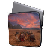 Deserts Camels Sinai Mountains Egypt Laptopschutzhülle (Vorderseite Links)