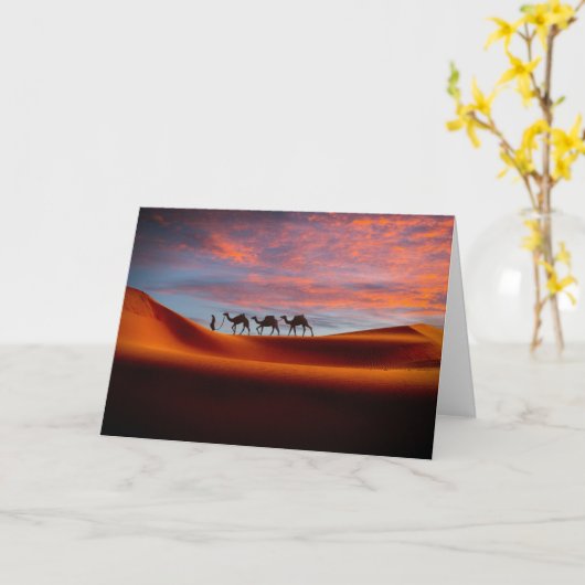 Deserts | Man & Camels in the Sand Dunes Karte (Gelbe Blume)