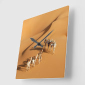 Deserts | Tuareg Walk with Camels Quadratische Wanduhr (Winkel)