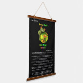 Desiderata Frog, der auf der Erde hält Wandteppich Mit Holzrahmen (Gewinkelt)