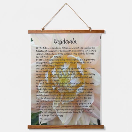 Desiderata Gedicht Blush Pink Dahlia Bloom Wandteppich Mit Holzrahmen (Vorderseite)