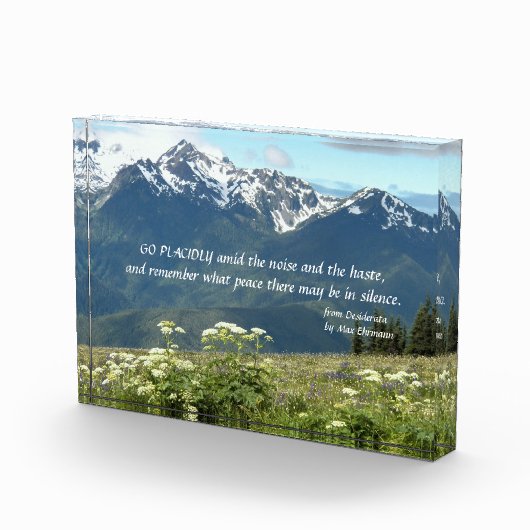 Desiderata Verse Mountains und Wiesen Landschaft Fotoblock (Rechts)