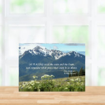 Desiderata Verse Mountains und Wiesen Landschaft