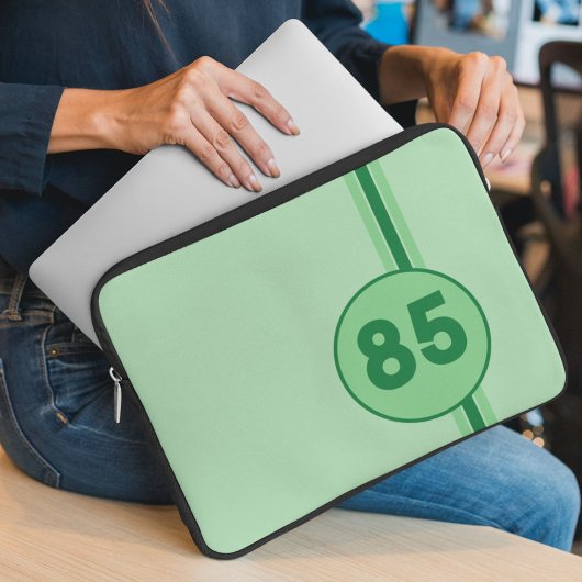 Design 85 grün auf Pfefferminzgrün mit Streifen Laptopschutzhülle
