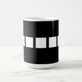 Design auf weißem Quadrat Kaffeetasse (Mittel)