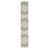 Design Beige und Taupe Mandala Großer Tischläufer (Vorderseite)