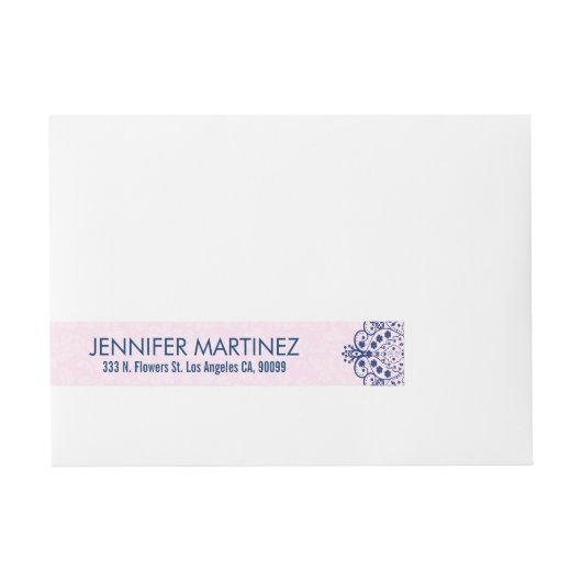 Design der blauen und pastellrosa Blumenmuster Rundum-Adressaufkleber (Vorderseite)