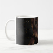 Design der braunen Tasse (Links)
