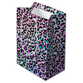 Design der iridescent Leopard-Serie 12 Mittlere Geschenktüte (Rückseite Schrägansicht)