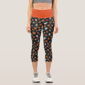 Design der Orangenschalen und Sonnenblumen-Serie 1 Capri Leggings (Vorderseite)