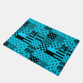 Design der Patchwork-Muster in Blau-Schwarz Fußmatte (Schrägansicht)