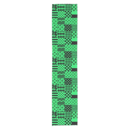 Design der Patchwork-Muster in grün schwarz Kurzer Tischläufer (Vorderseite)