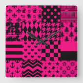 Design der Patchwork-Muster in rosa Schwarz Quadratische Wanduhr (Vorderseite)