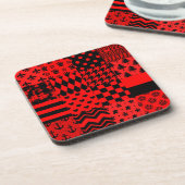 Design der Patchwork-Muster in Rot und Schwarz Getränkeuntersetzer (Linke Seite)