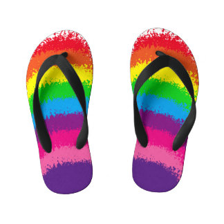 Design der Rainbow-Segelfarben Kinderbadesandalen