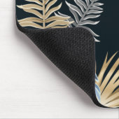 Design der tropischen Blätter Blau und Gold Mousepad (Ecke)