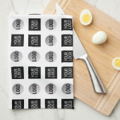 Design des geometrischen 2 Logo-Musters Geschirrtuch (Viertel Falte)