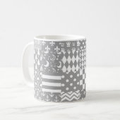 Design des grauen, weißen Mixed-Musters Kaffeetasse (Vorderseite Links)