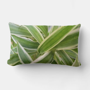 Design des grünen und weißen, schattigen Blumenbla Lendenkissen